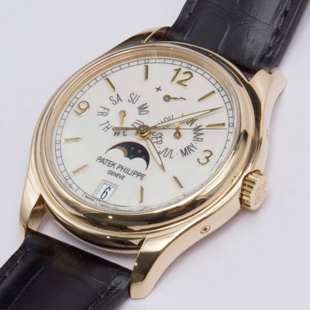 Corum Golden Bridge 113.553.85/M600 0000R Image 3